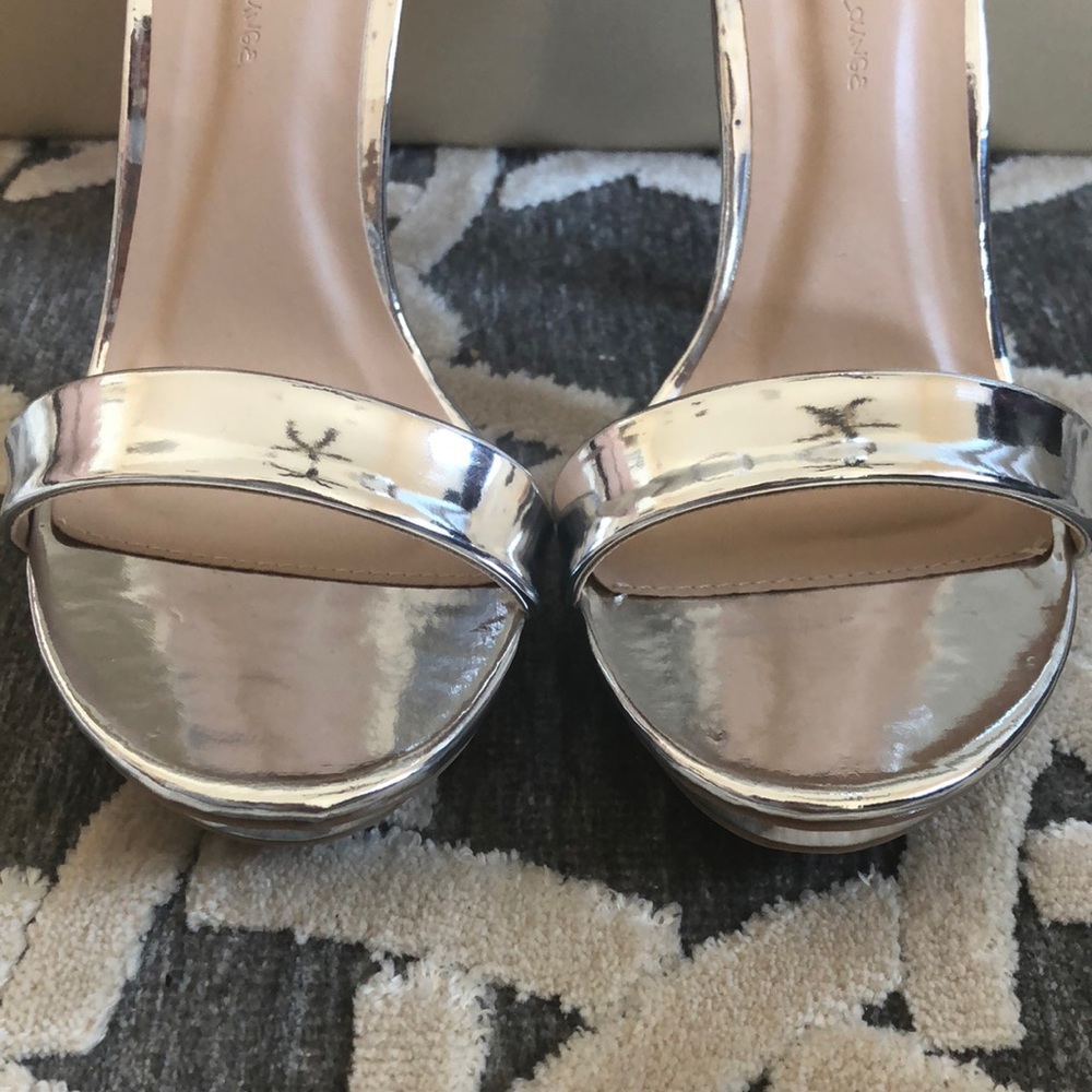 SIZE 7 & 9 MATALIC SILVER STILETTO HEELS - Picture 3 of 7